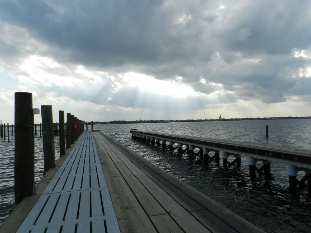 Dock 2
